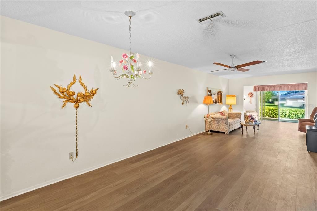 En Venta: $187,900 (2 camas, 2 baños, 1230 Pies cuadrados)