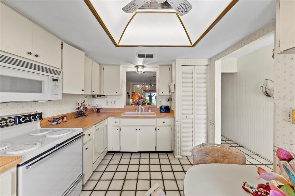 En Venta: $187,900 (2 camas, 2 baños, 1230 Pies cuadrados)