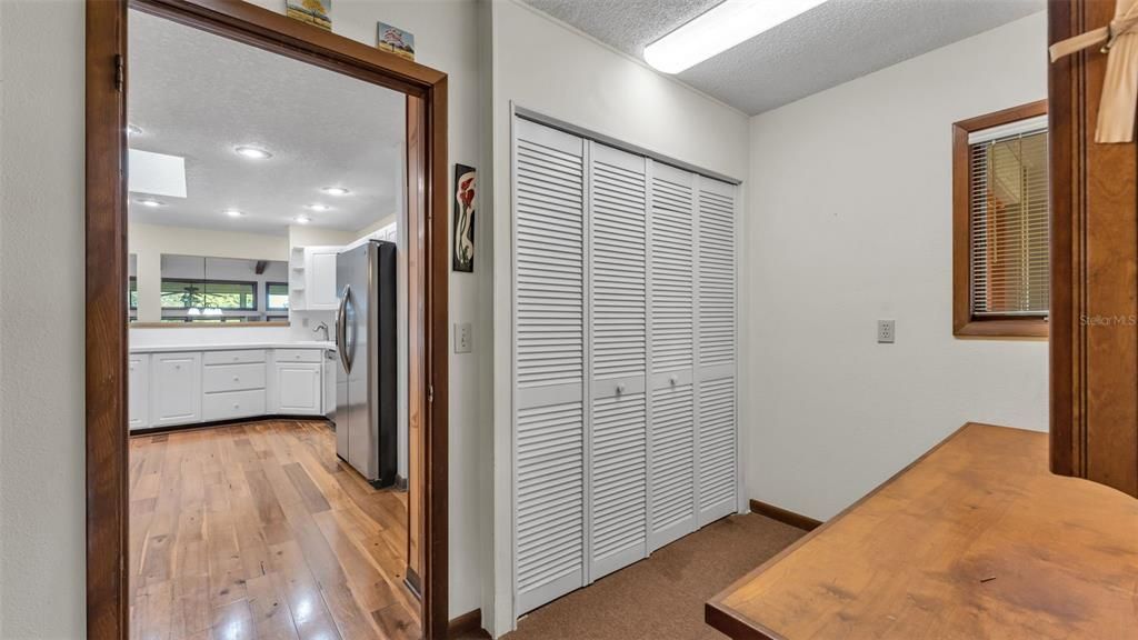 合同活跃: $515,000 (4 贝兹, 3 浴室, 3058 平方英尺)