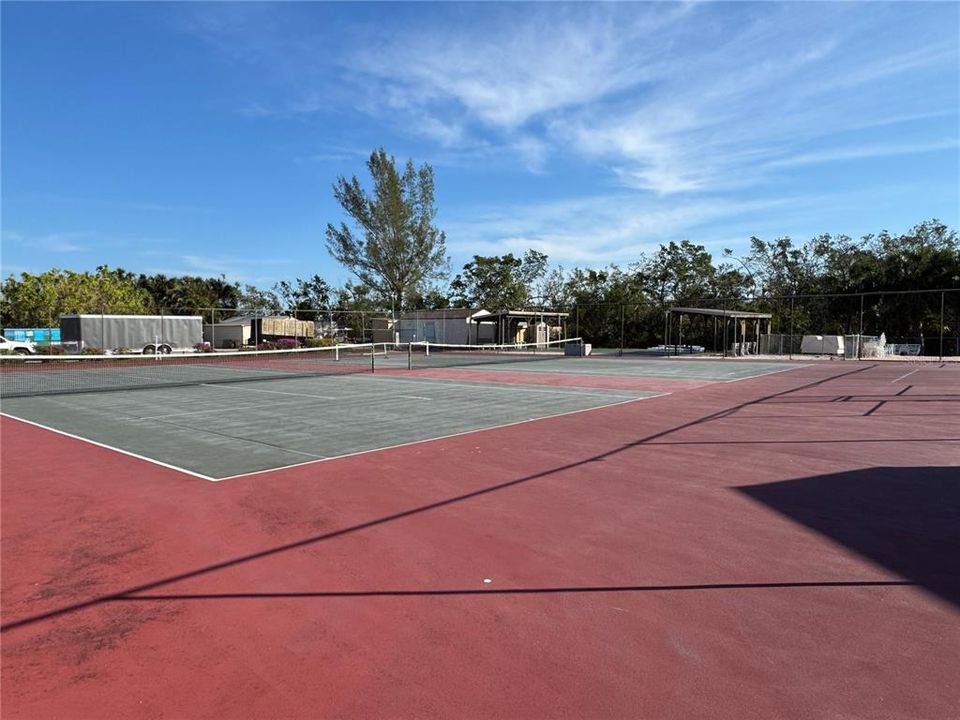 На продажу: $299,900 (1 спален, 1 ванн, 798 Квадратных фут)