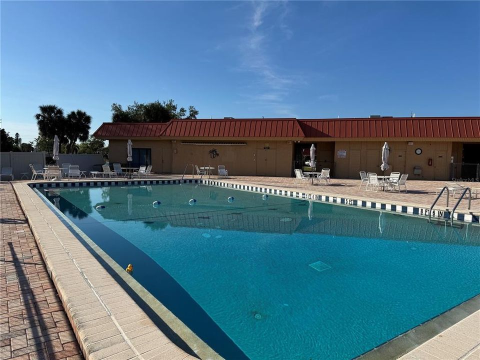 На продажу: $299,900 (1 спален, 1 ванн, 798 Квадратных фут)