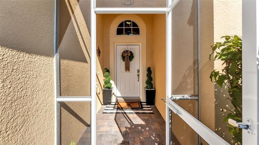 For Sale: $421,900 (4 beds, 3 baths, 1927 Square Feet)