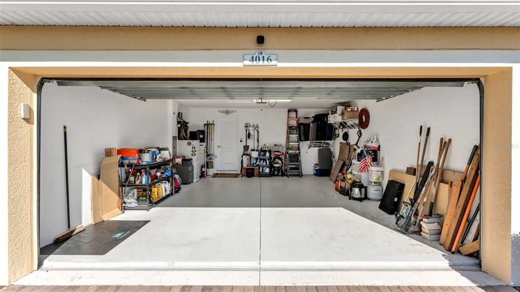 For Sale: $421,900 (4 beds, 3 baths, 1927 Square Feet)