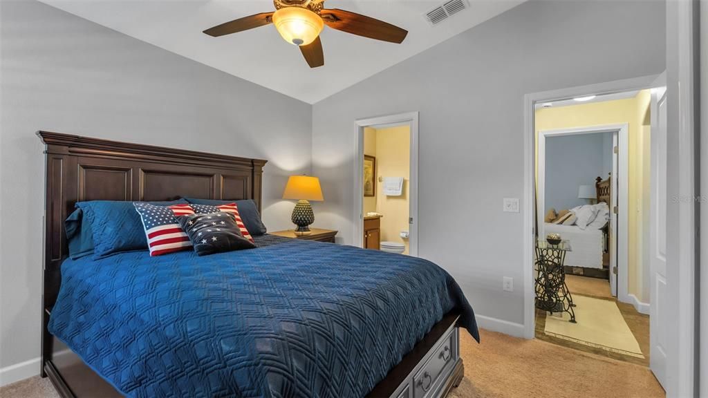 For Sale: $421,900 (4 beds, 3 baths, 1927 Square Feet)