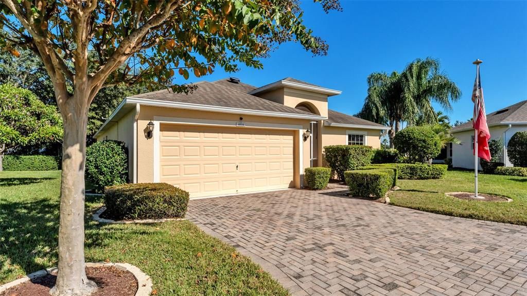 For Sale: $421,900 (4 beds, 3 baths, 1927 Square Feet)