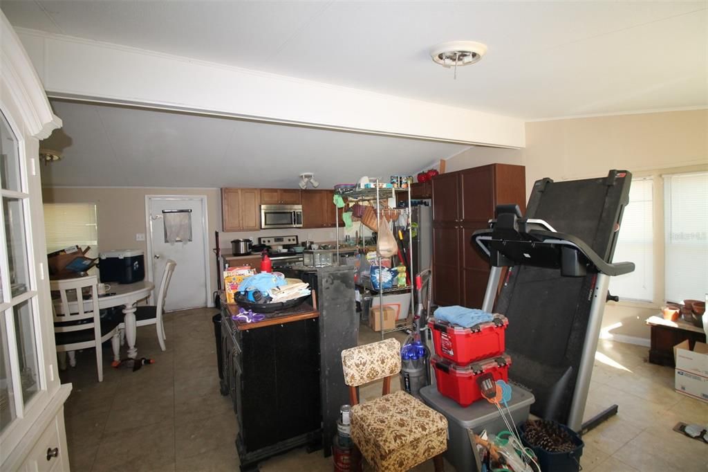 На продажу: $68,990 (2 спален, 2 ванн, 960 Квадратных фут)