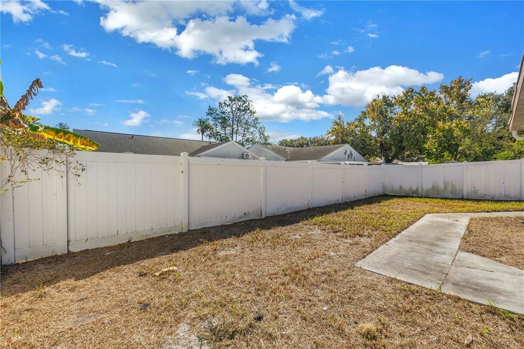 Под контрактом: $280,000 (3 спален, 2 ванн, 1185 Квадратных фут)