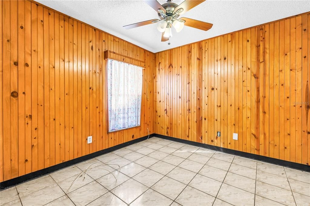 Под контрактом: $280,000 (3 спален, 2 ванн, 1185 Квадратных фут)