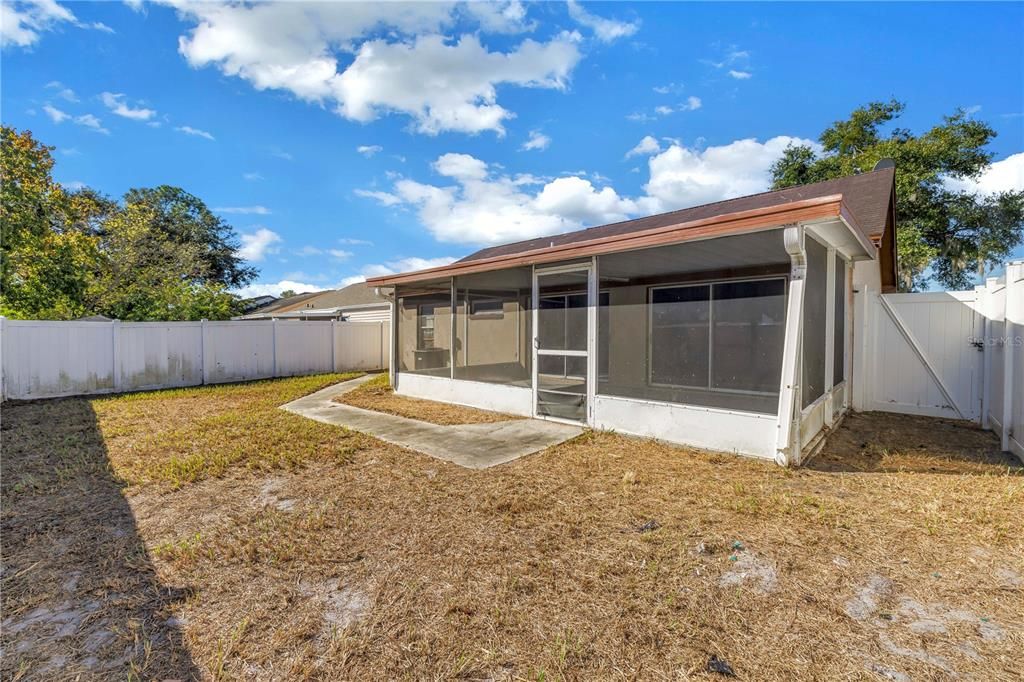 Под контрактом: $280,000 (3 спален, 2 ванн, 1185 Квадратных фут)