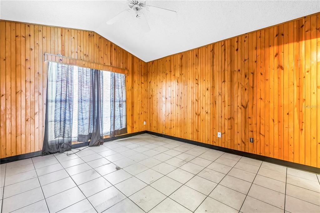 Под контрактом: $280,000 (3 спален, 2 ванн, 1185 Квадратных фут)