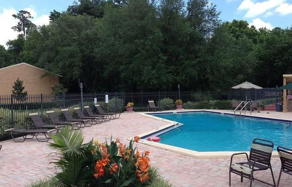 For Rent: $850 (2 beds, 2 baths, 1070 Square Feet)