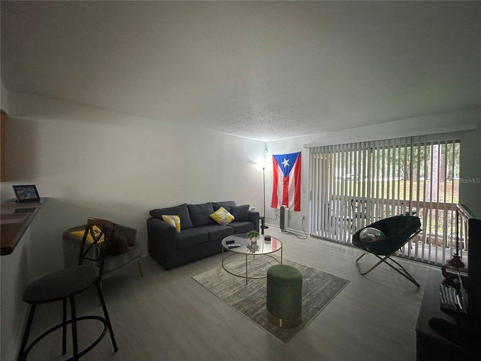 For Rent: $850 (2 beds, 2 baths, 1070 Square Feet)