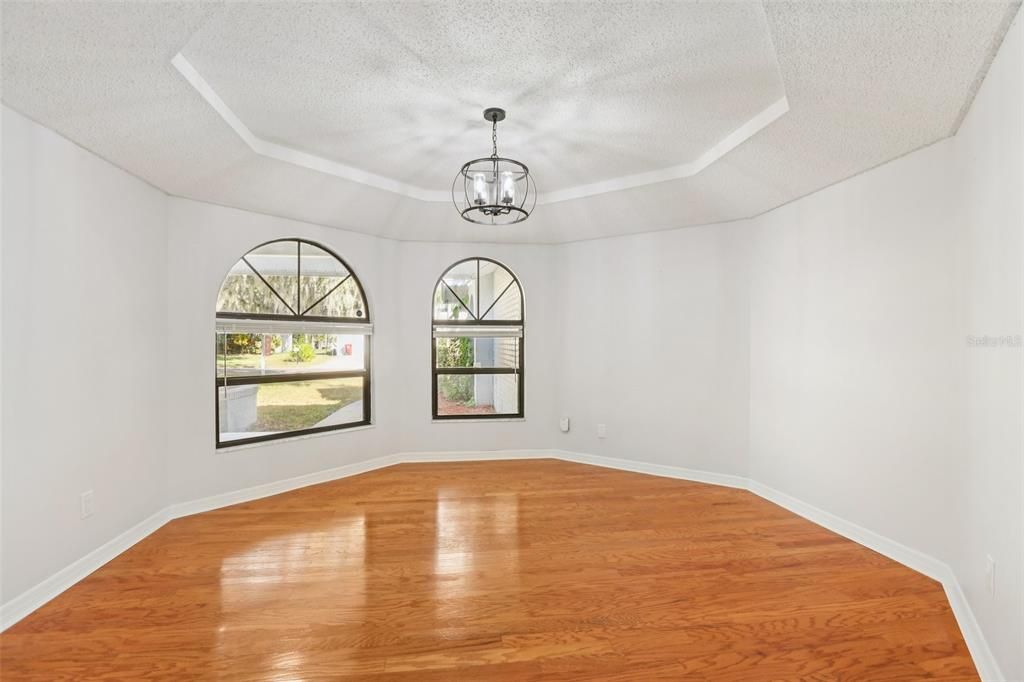 En Venta: $420,000 (4 camas, 2 baños, 2347 Pies cuadrados)