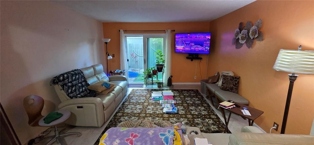 待售: $239,900 (2 贝兹, 2 浴室, 1664 平方英尺)