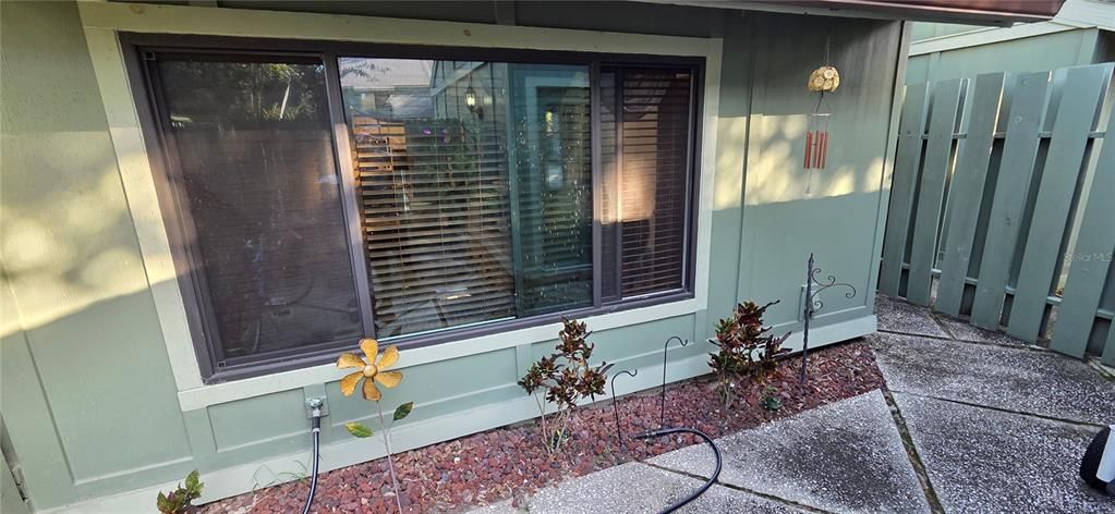 待售: $239,900 (2 贝兹, 2 浴室, 1664 平方英尺)