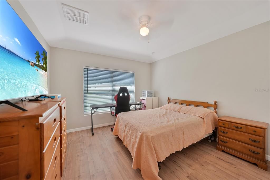 For Sale: $335,000 (3 beds, 2 baths, 1776 Square Feet)