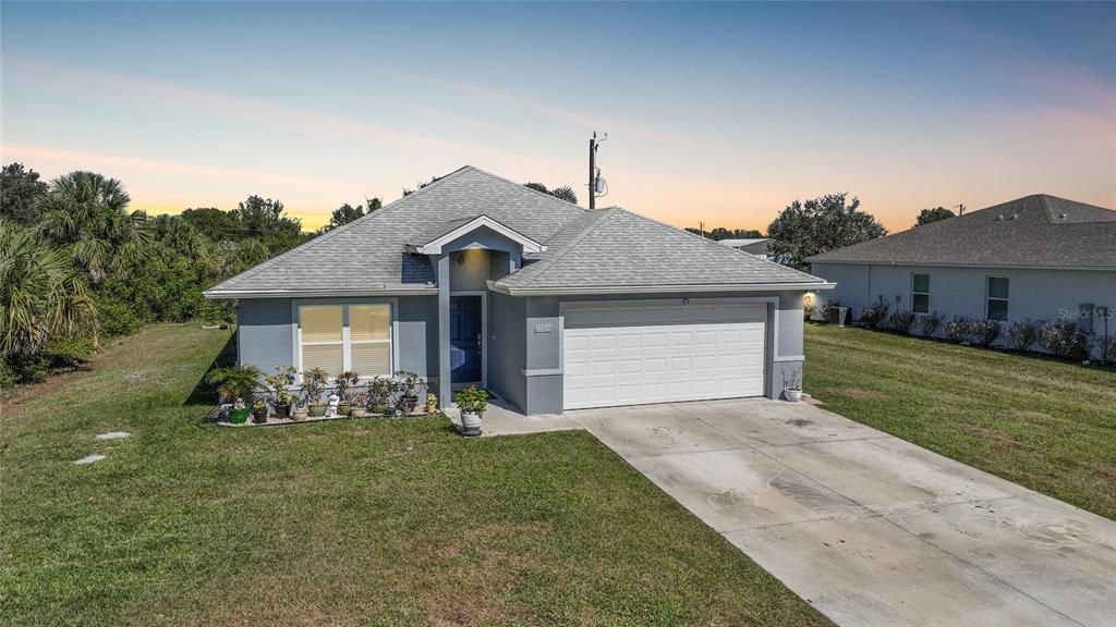 For Sale: $335,000 (3 beds, 2 baths, 1776 Square Feet)