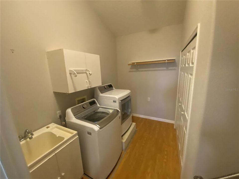 En Renta: $1,875 (3 camas, 2 baños, 1878 Pies cuadrados)