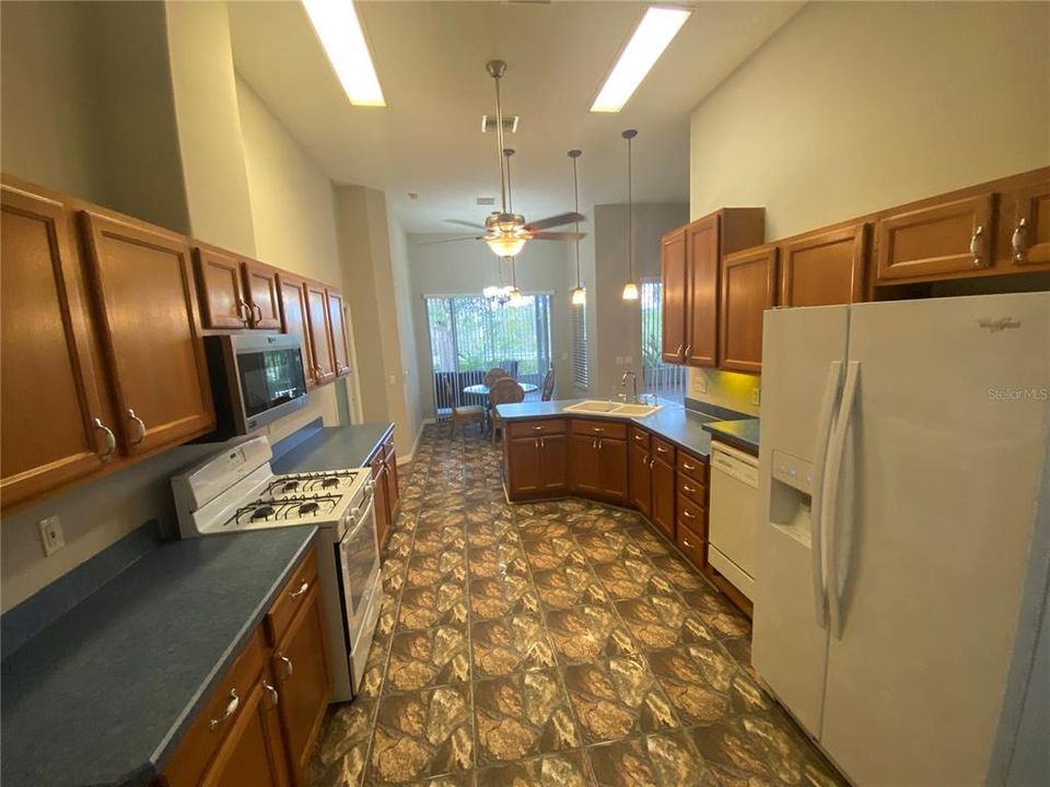 En Renta: $1,875 (3 camas, 2 baños, 1878 Pies cuadrados)