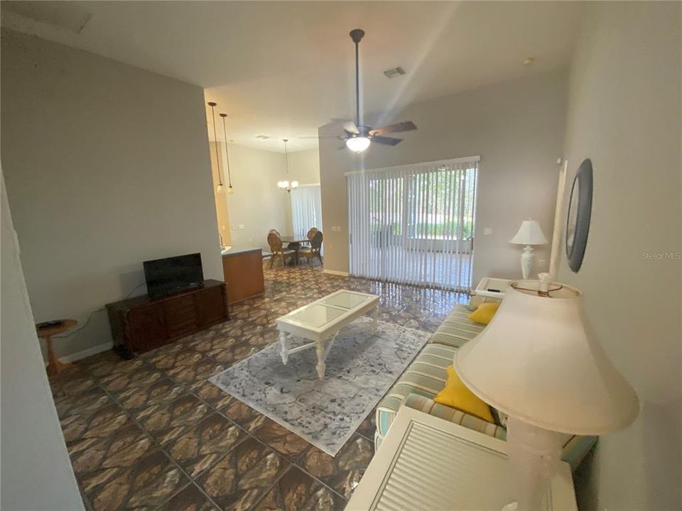 En Renta: $1,875 (3 camas, 2 baños, 1878 Pies cuadrados)