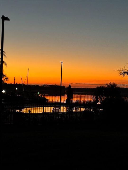 待售: $349,000 (3 贝兹, 2 浴室, 1541 平方英尺)