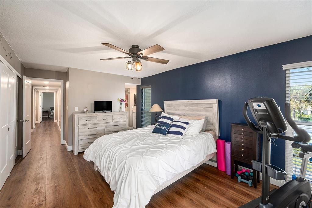 待售: $349,000 (3 贝兹, 2 浴室, 1541 平方英尺)