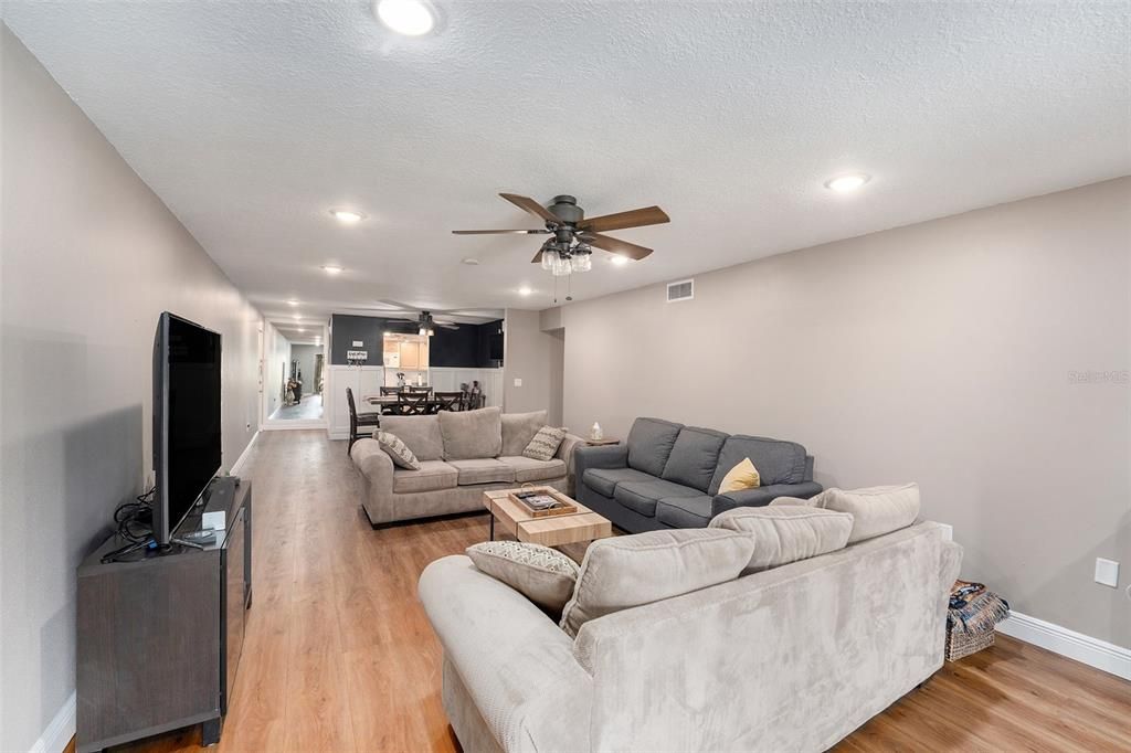 待售: $349,000 (3 贝兹, 2 浴室, 1541 平方英尺)