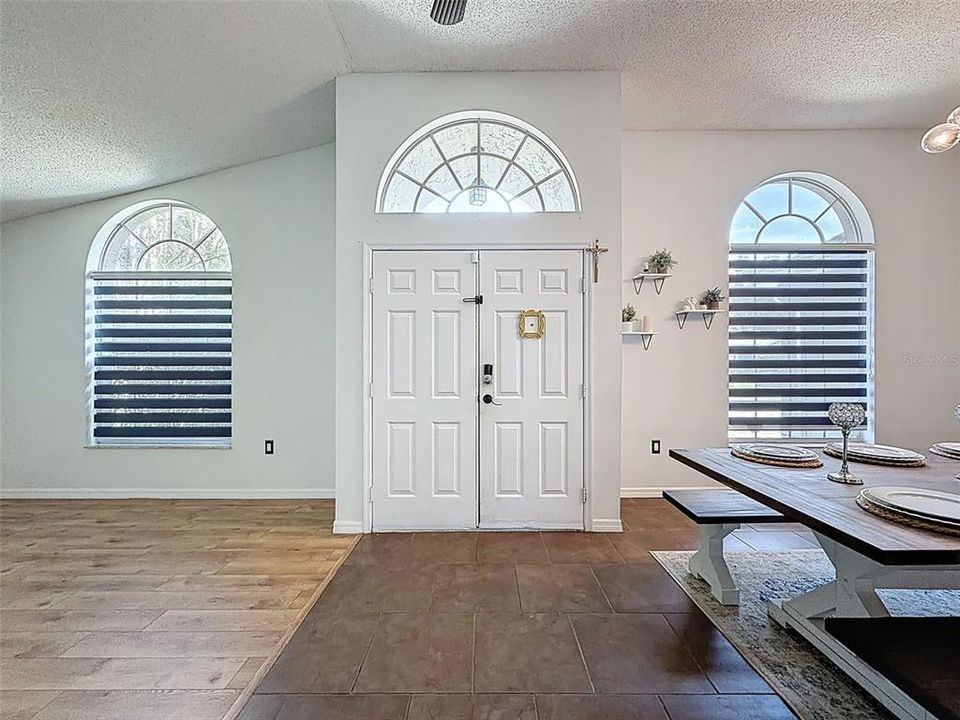 For Sale: $530,000 (3 beds, 2 baths, 1666 Square Feet)