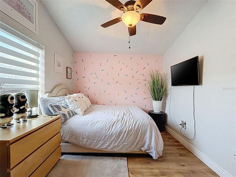 For Sale: $530,000 (3 beds, 2 baths, 1666 Square Feet)