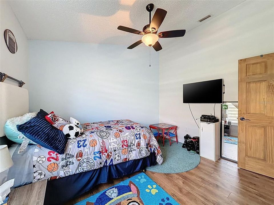 For Sale: $530,000 (3 beds, 2 baths, 1666 Square Feet)