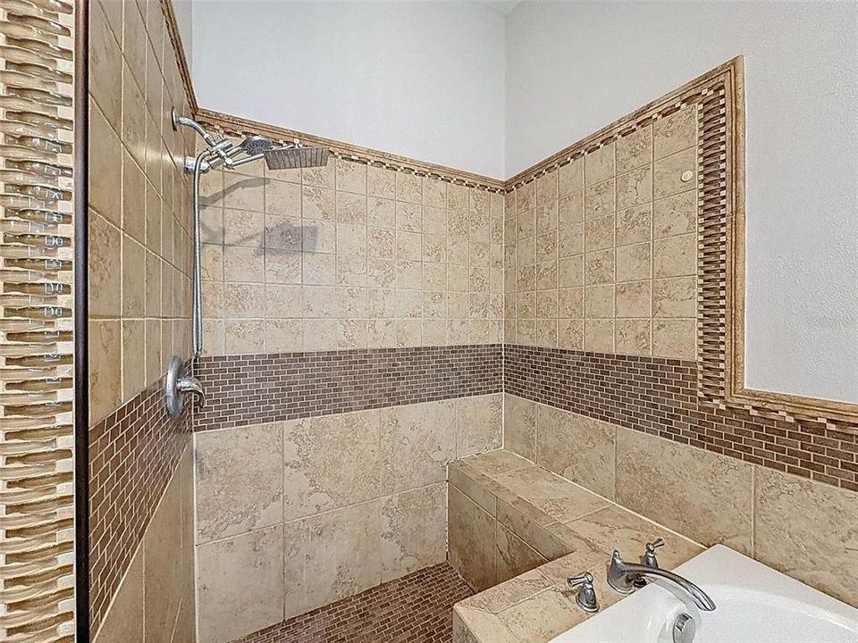 For Sale: $530,000 (3 beds, 2 baths, 1666 Square Feet)