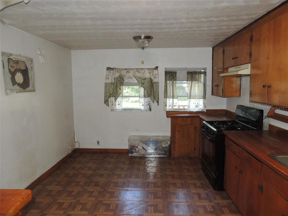 En Venta: $89,900 (3 camas, 2 baños, 1710 Pies cuadrados)