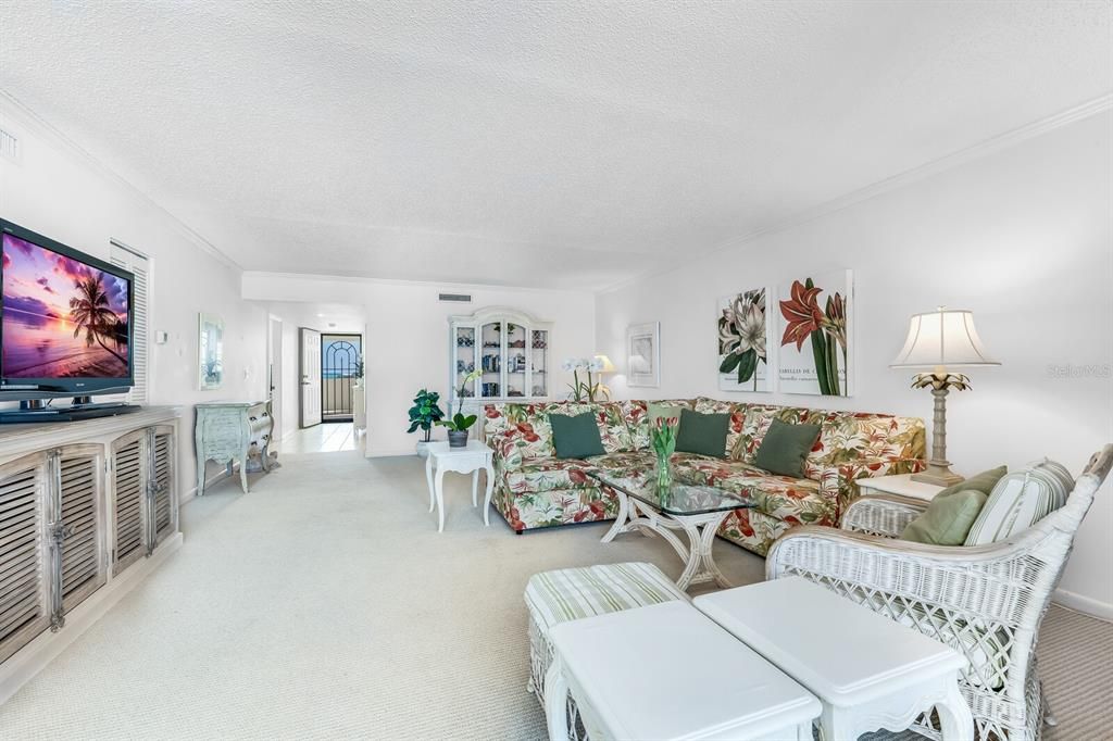 待售: $1,390,000 (2 贝兹, 2 浴室, 1334 平方英尺)