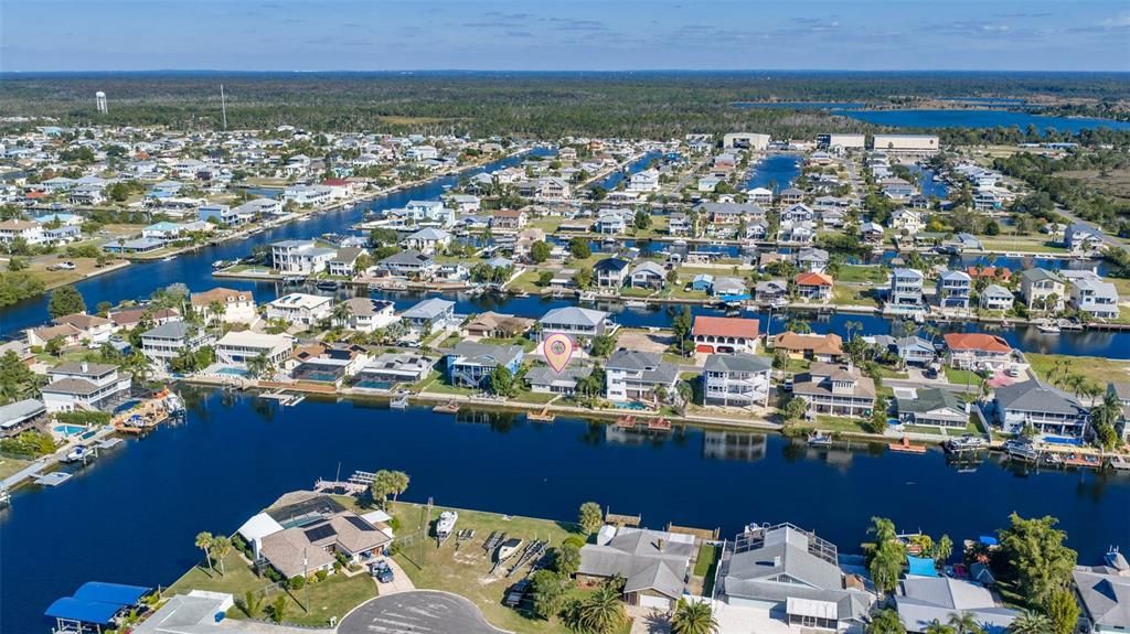 For Sale: $475,000 (2 beds, 2 baths, 1621 Square Feet)