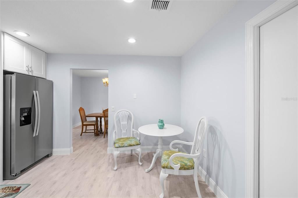 For Sale: $475,000 (2 beds, 2 baths, 1621 Square Feet)