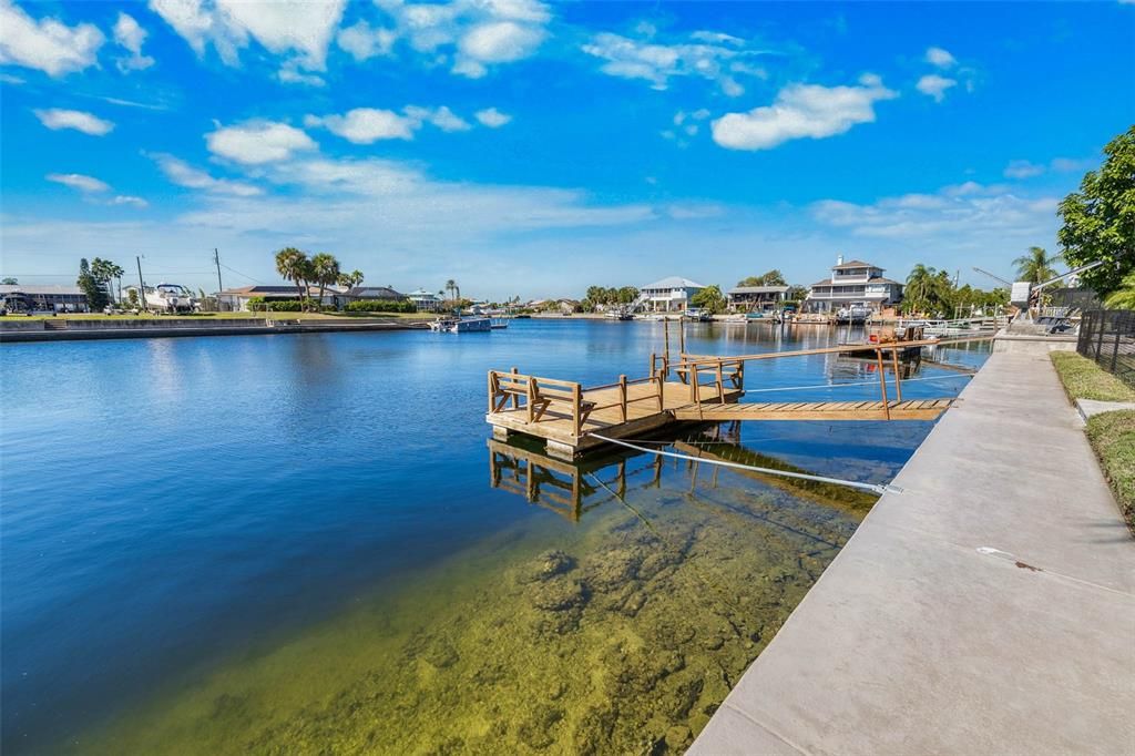 For Sale: $475,000 (2 beds, 2 baths, 1621 Square Feet)