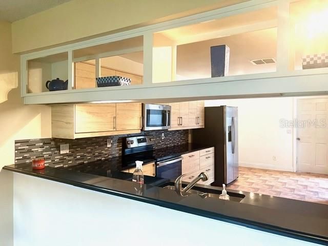 For Sale: $525,900 (3 beds, 2 baths, 1850 Square Feet)