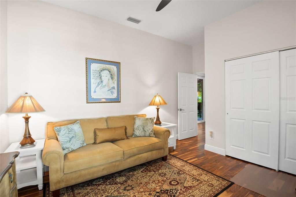 待售: $699,000 (3 贝兹, 2 浴室, 2401 平方英尺)