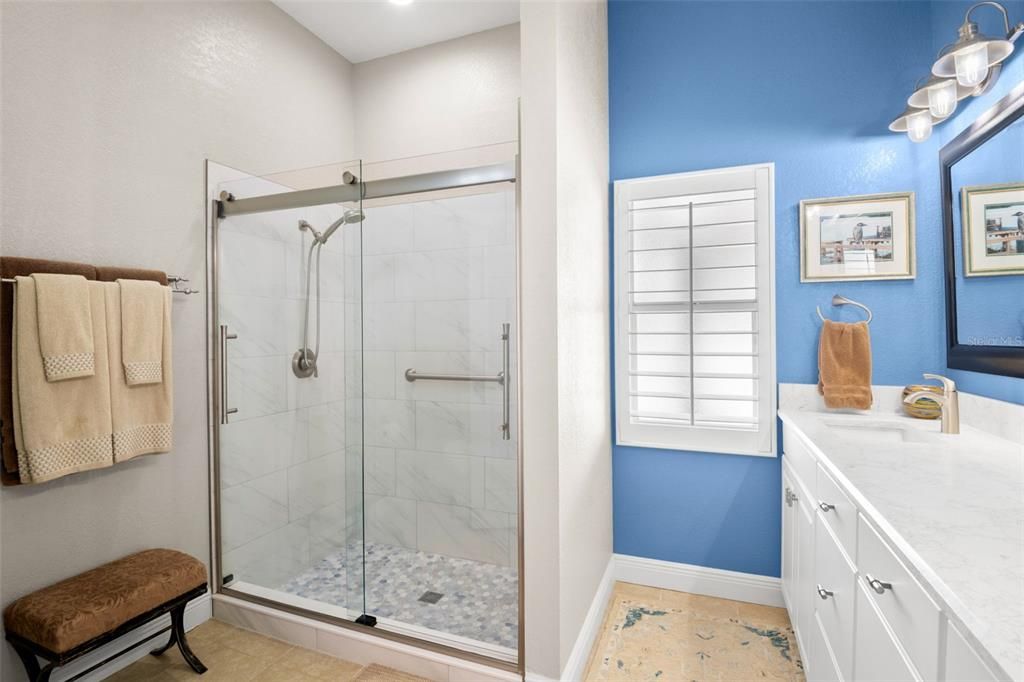 待售: $699,000 (3 贝兹, 2 浴室, 2401 平方英尺)