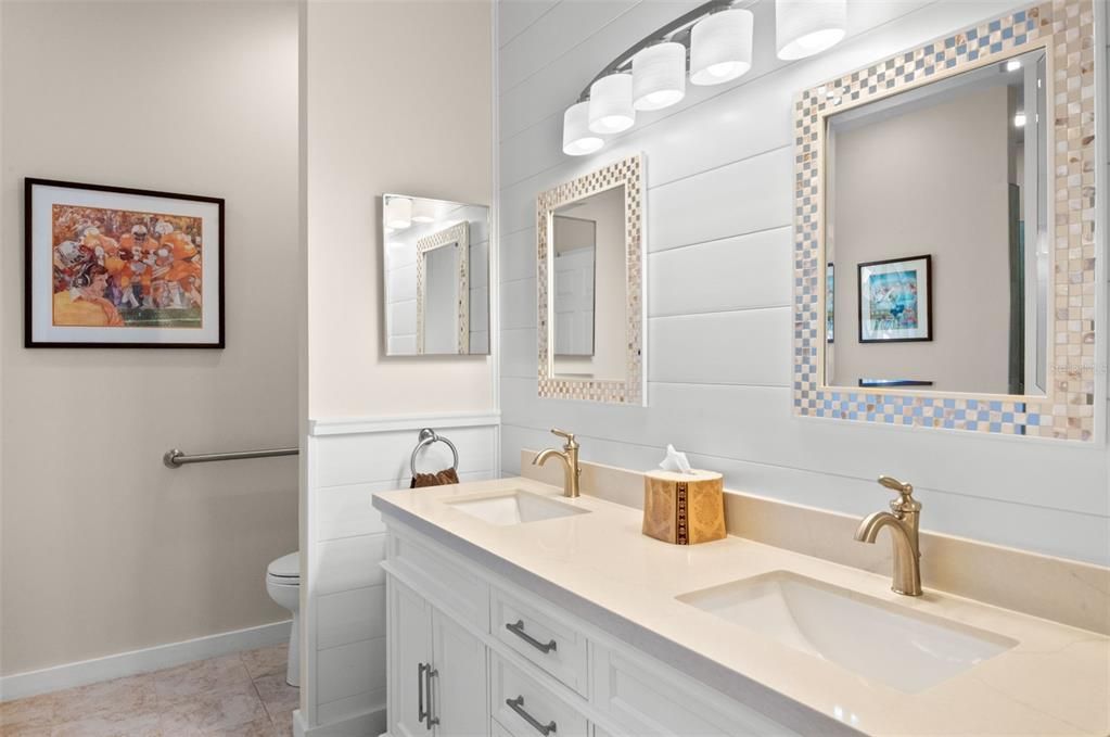 待售: $699,000 (3 贝兹, 2 浴室, 2401 平方英尺)