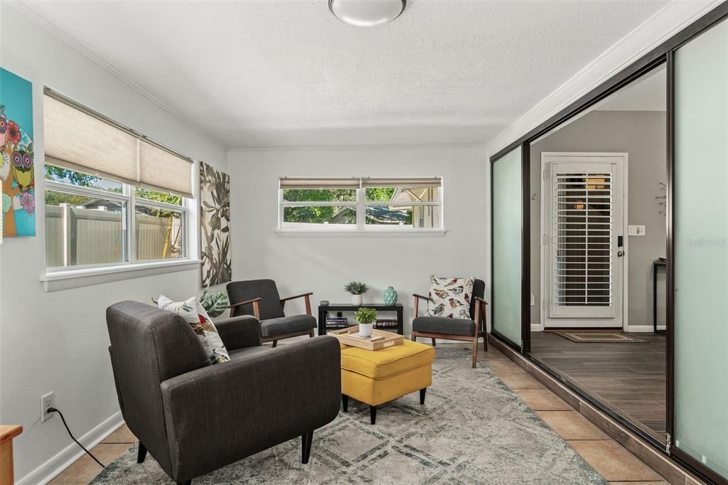 Activo con contrato: $475,000 (2 camas, 1 baños, 1138 Pies cuadrados)