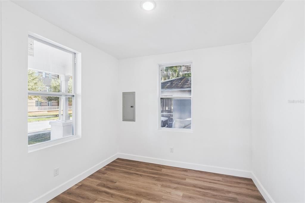 En Venta: $315,000 (3 camas, 1 baños, 1053 Pies cuadrados)