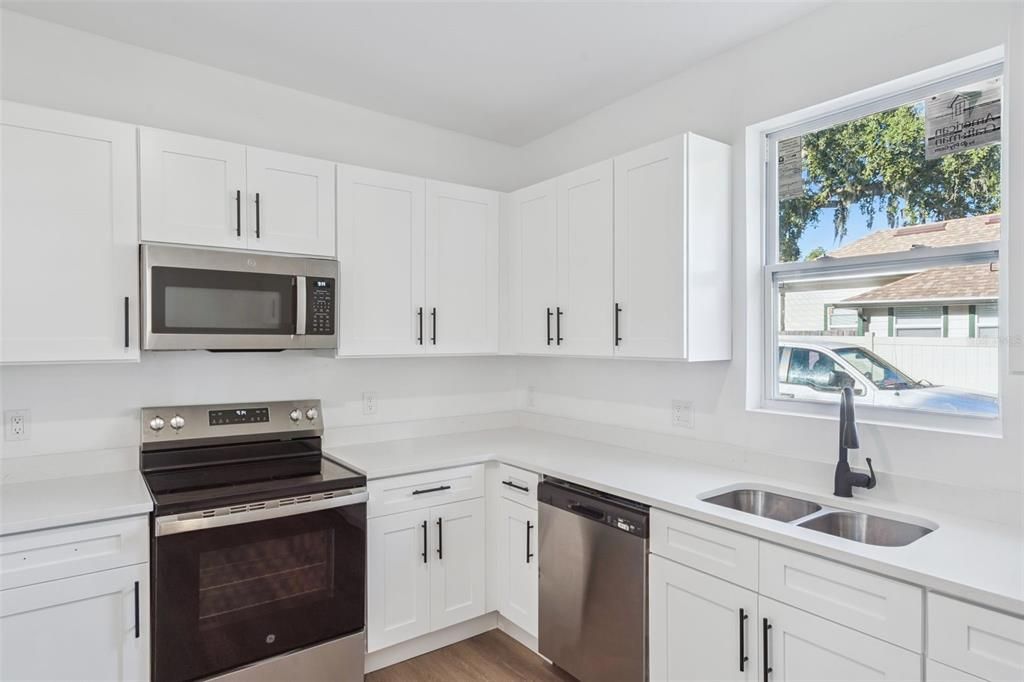 En Venta: $315,000 (3 camas, 1 baños, 1053 Pies cuadrados)