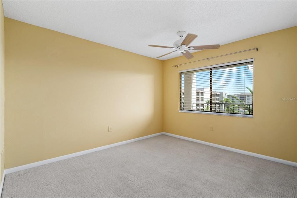 For Rent: $1,950 (2 beds, 2 baths, 1025 Square Feet)