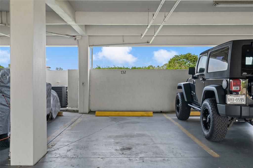 For Rent: $1,950 (2 beds, 2 baths, 1025 Square Feet)