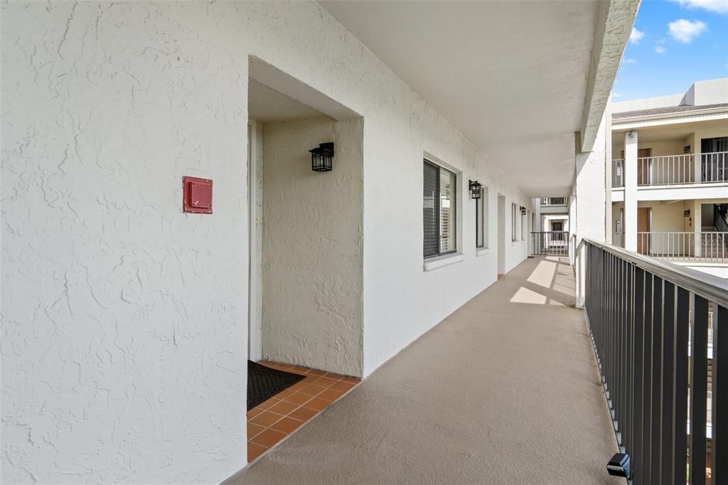 For Rent: $1,950 (2 beds, 2 baths, 1025 Square Feet)