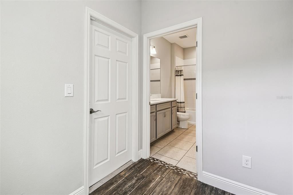 For Sale: $420,000 (4 beds, 3 baths, 2377 Square Feet)