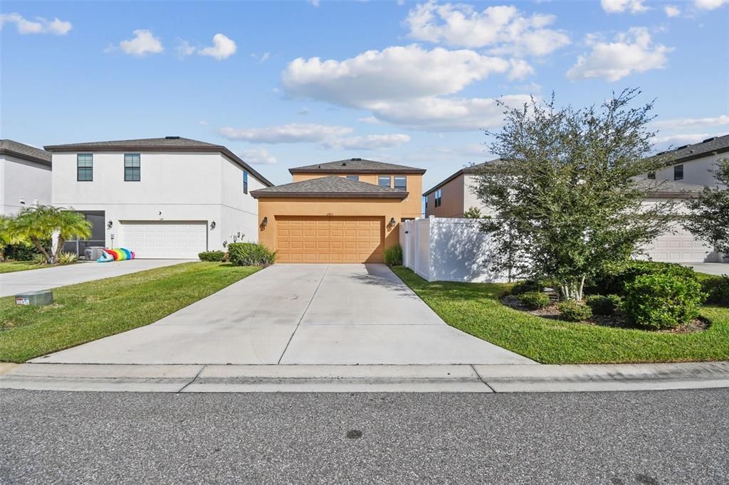 For Sale: $420,000 (4 beds, 3 baths, 2377 Square Feet)