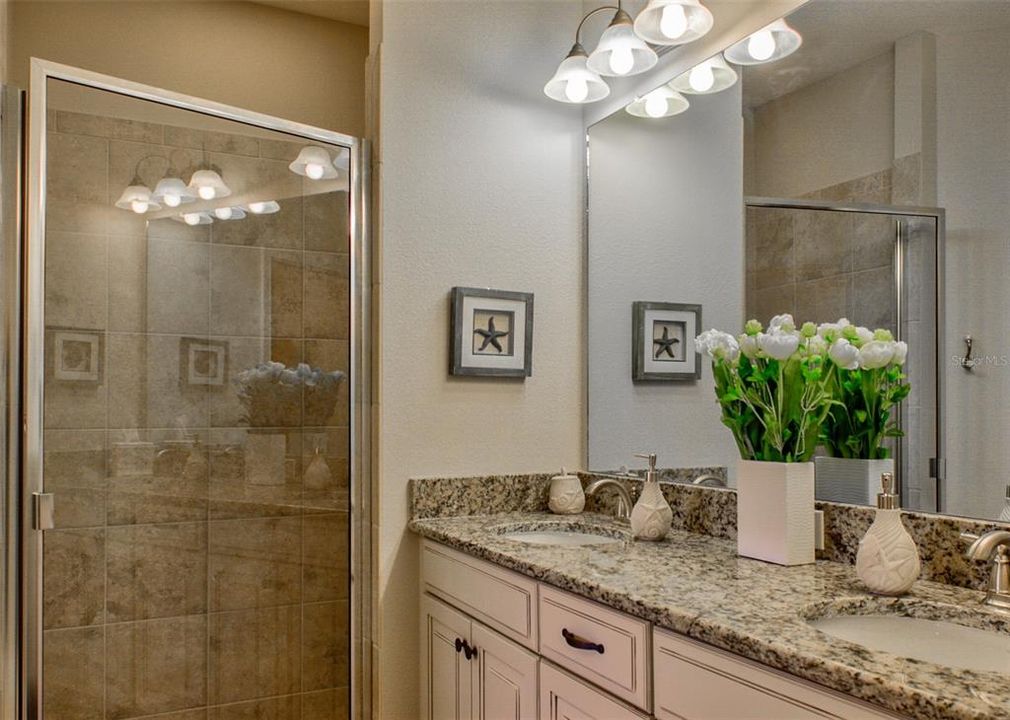 В аренду: $6,000 (2 спален, 2 ванн, 1528 Квадратных фут)