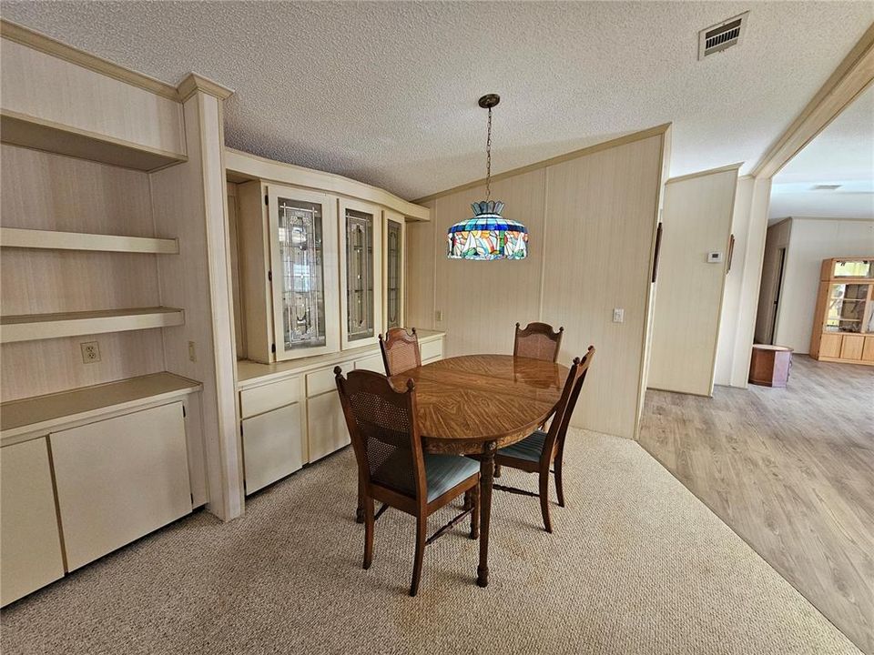For Sale: $259,900 (2 beds, 2 baths, 1573 Square Feet)